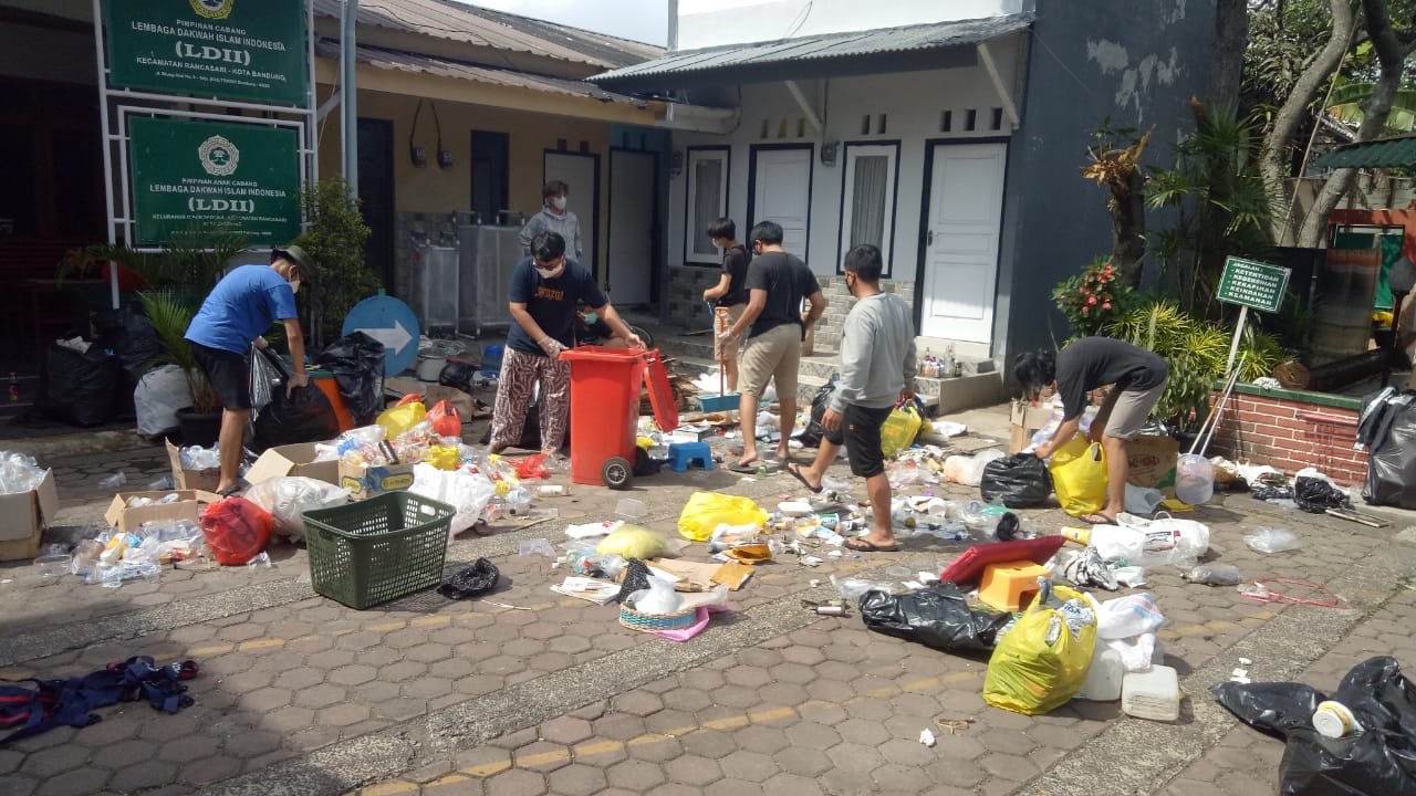 DLH Jabar: Warga LDII Jadi Edukator Masyarakat dalam Pengelolaan Sampah