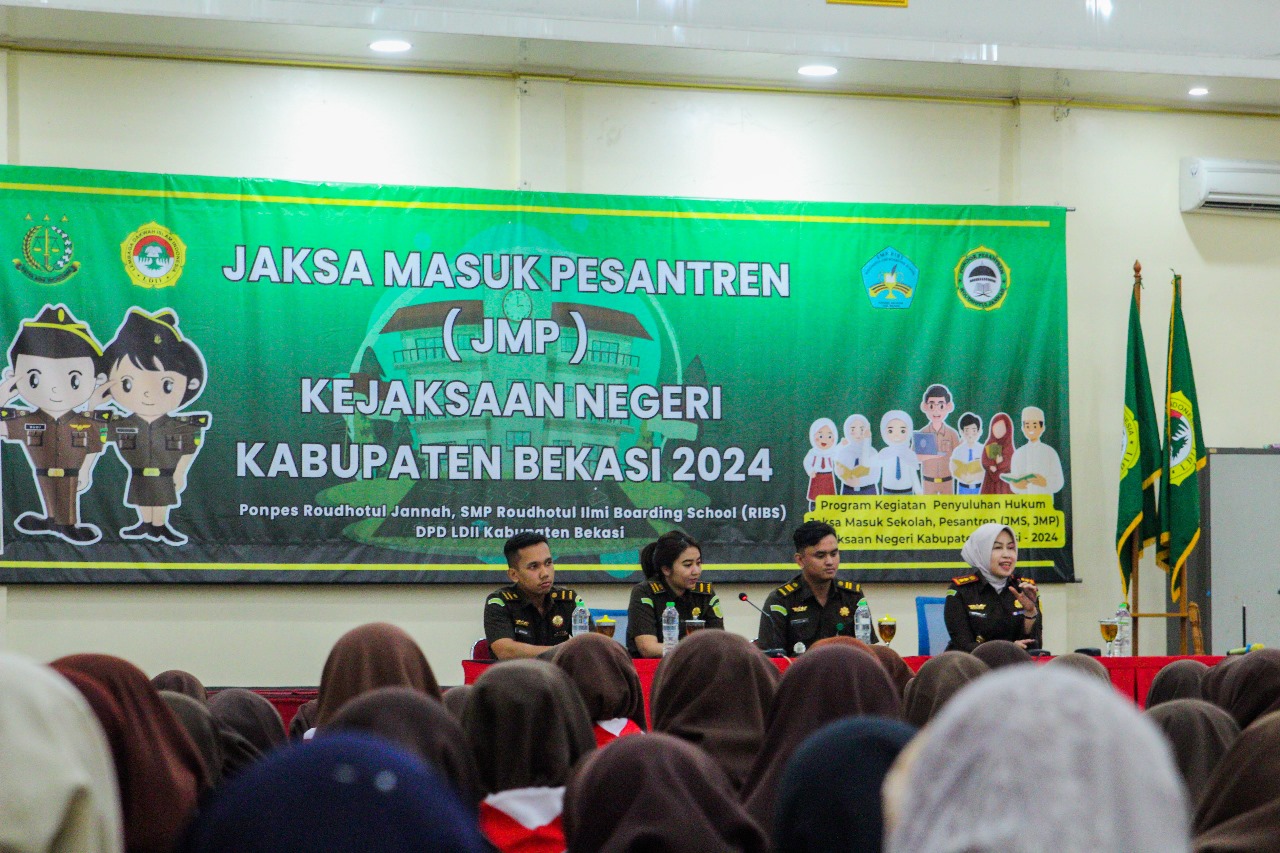 Kejari Bekasi Adakan Penyuluhan Hukum di Pesantren Roudhotul Jannah
