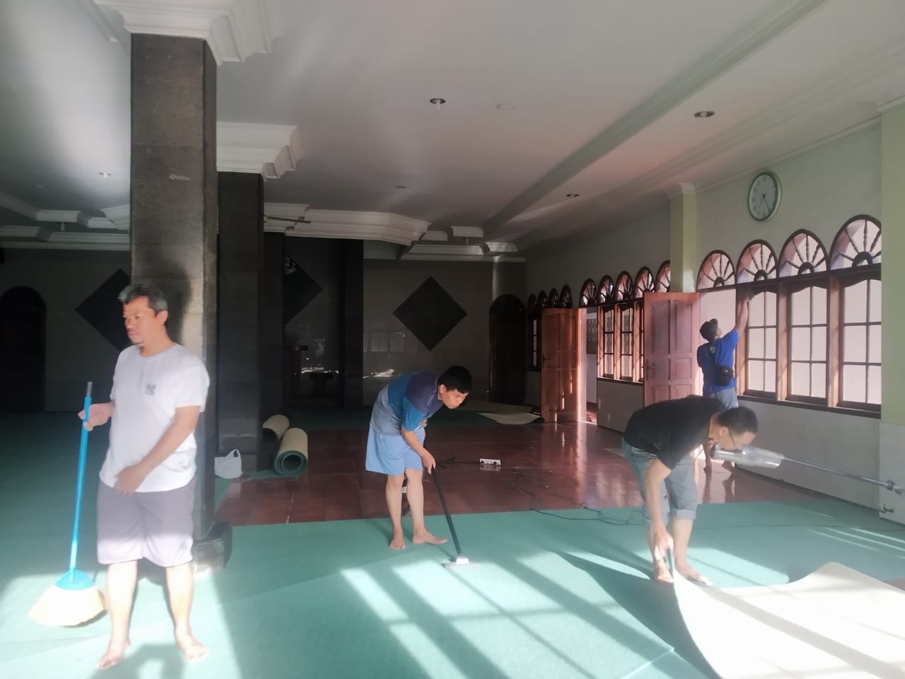 Sambut Ramadhan, LDII Kota Bandung Gelar Aksi Peduli Kebersihan Masjid