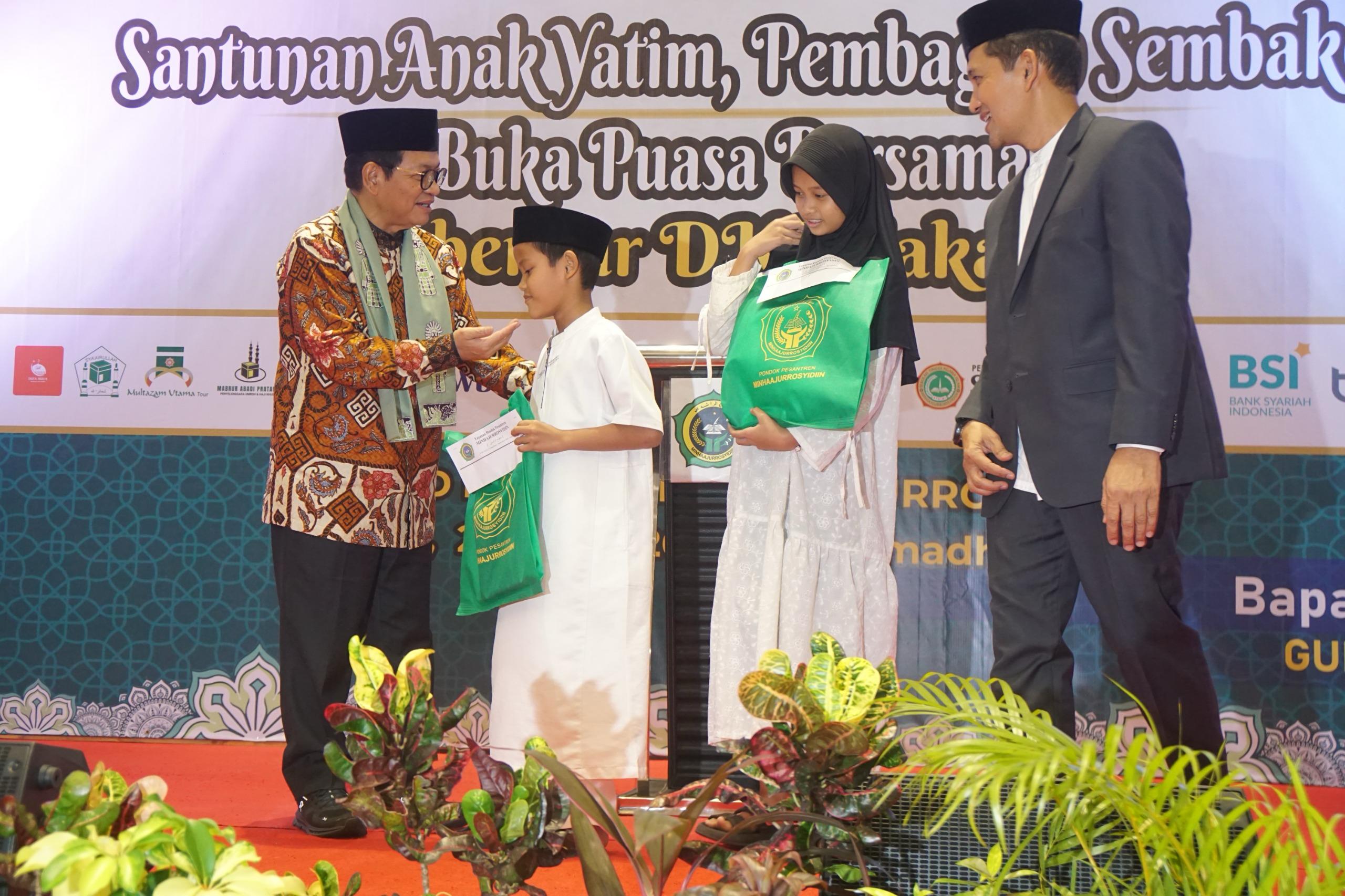 Gubernur DKI Jakarta Hadiri Santunan Anak Yatim di Ponpes Minhaajurrosyidin