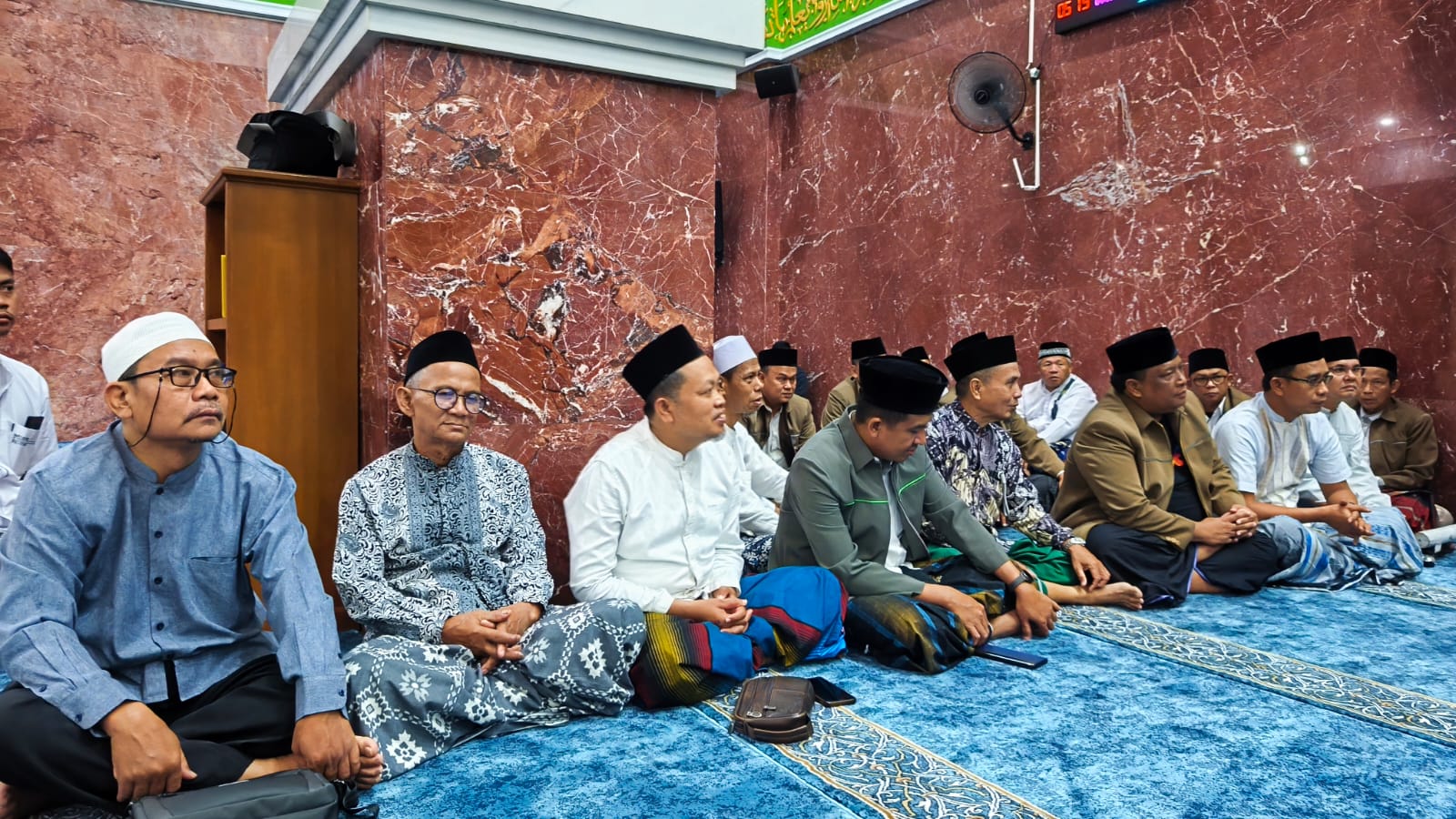 Ketua LDII Majalengka Hadiri Milad ke-50 MUI dan Pengajian Subuh Akbar